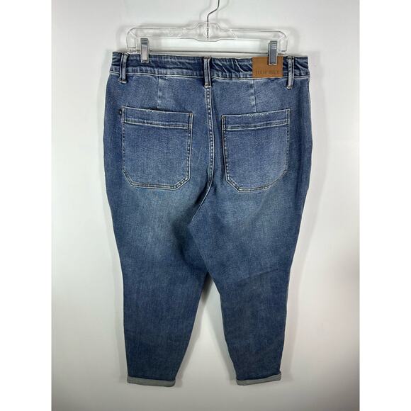 Judy Blue Denim Jogger Jeans Medium Wash Size 14W NEW - Picture 2 of 14